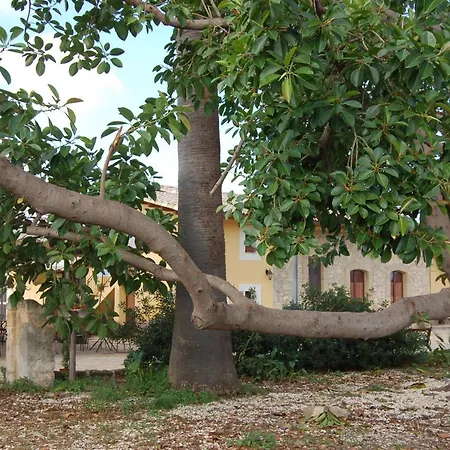 Il Giardino Del Sole Фермерский дом *