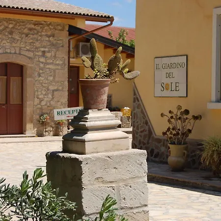 Il Giardino Del Sole Vakantieboerderij *