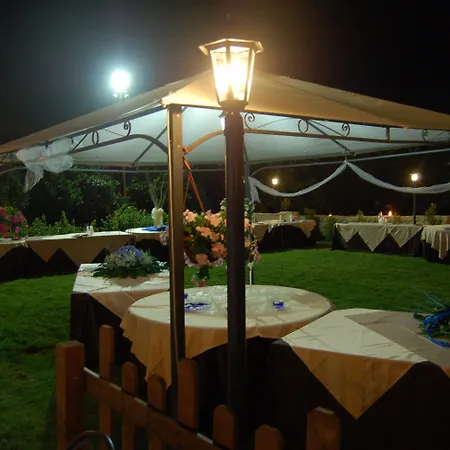 مزرعة للإقامة Il Giardino Del Sole *